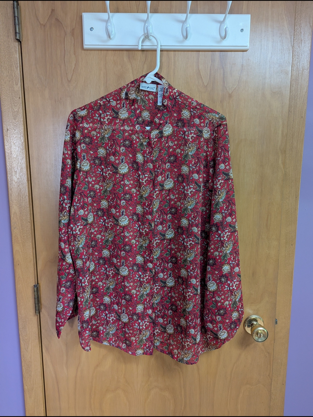 White Stag Red Floral Long-Sleeve Button-Down Shirt